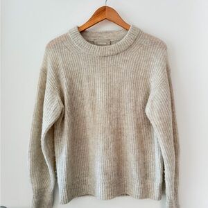 Everlane Almond Crew Neck Alpaca Sweater, Women XS, Oversized